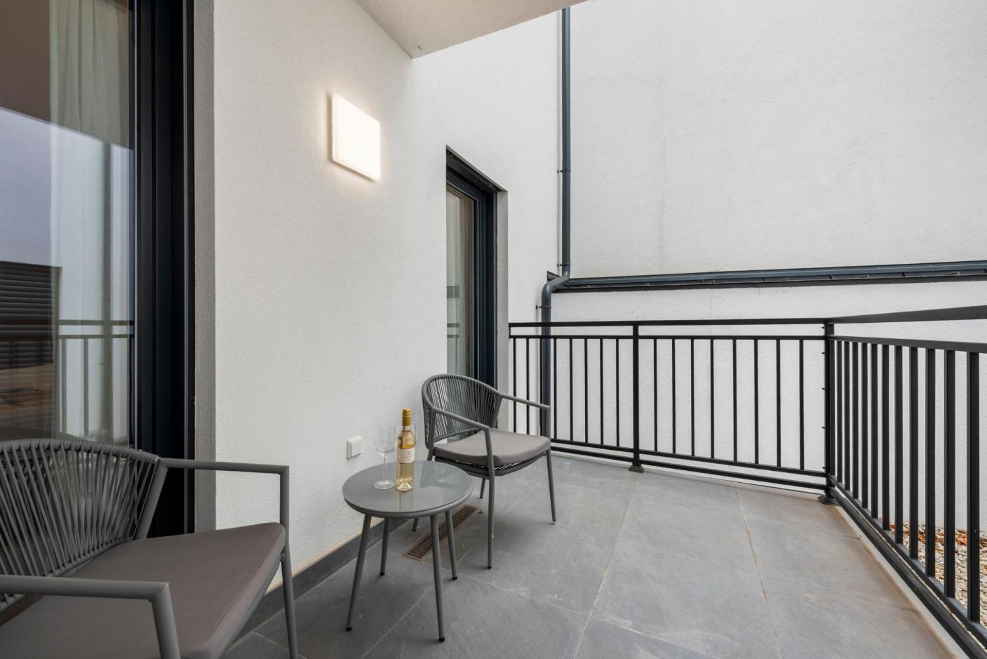 Studio Balcony