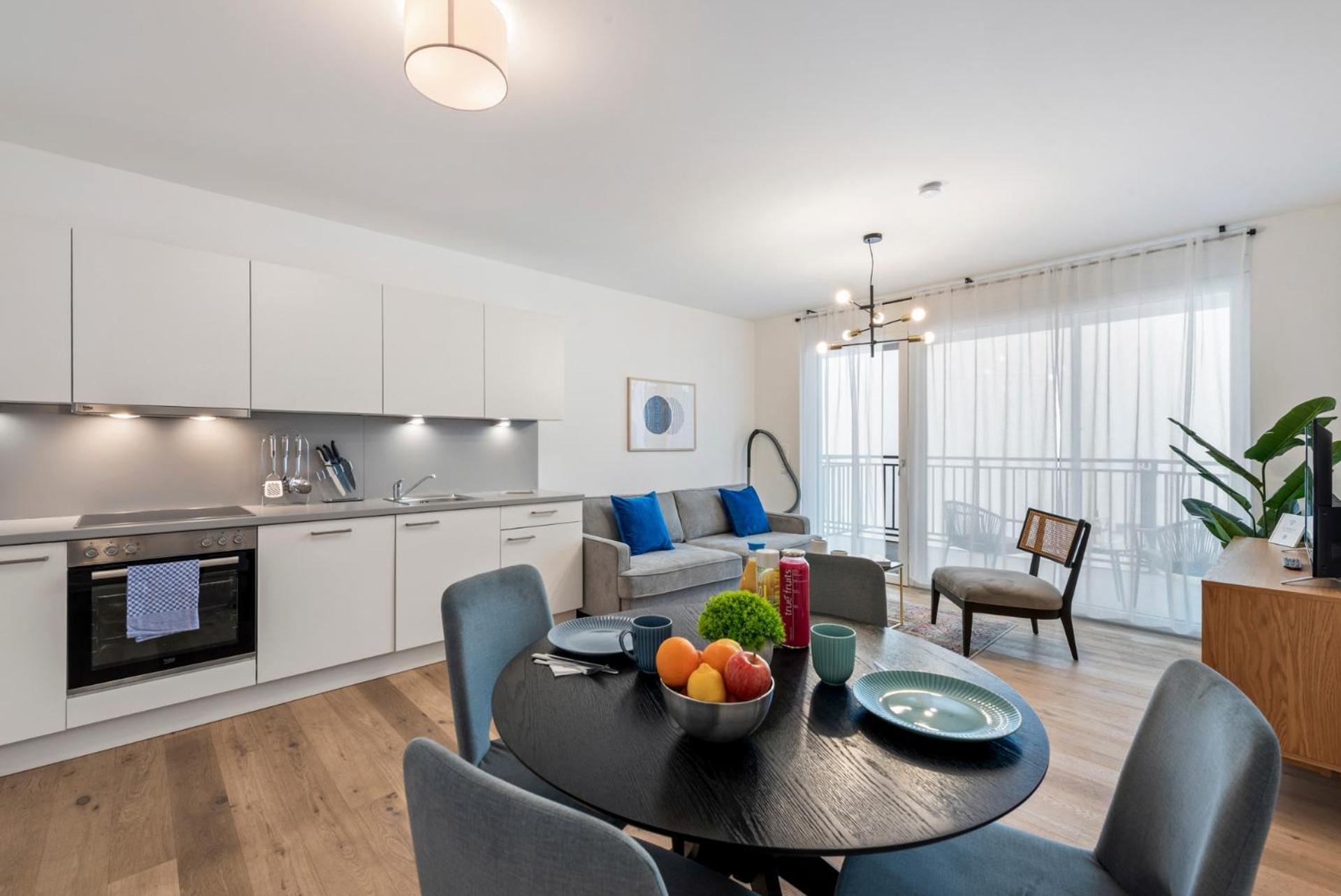 Superior One-Bedroom Apartment Balcony