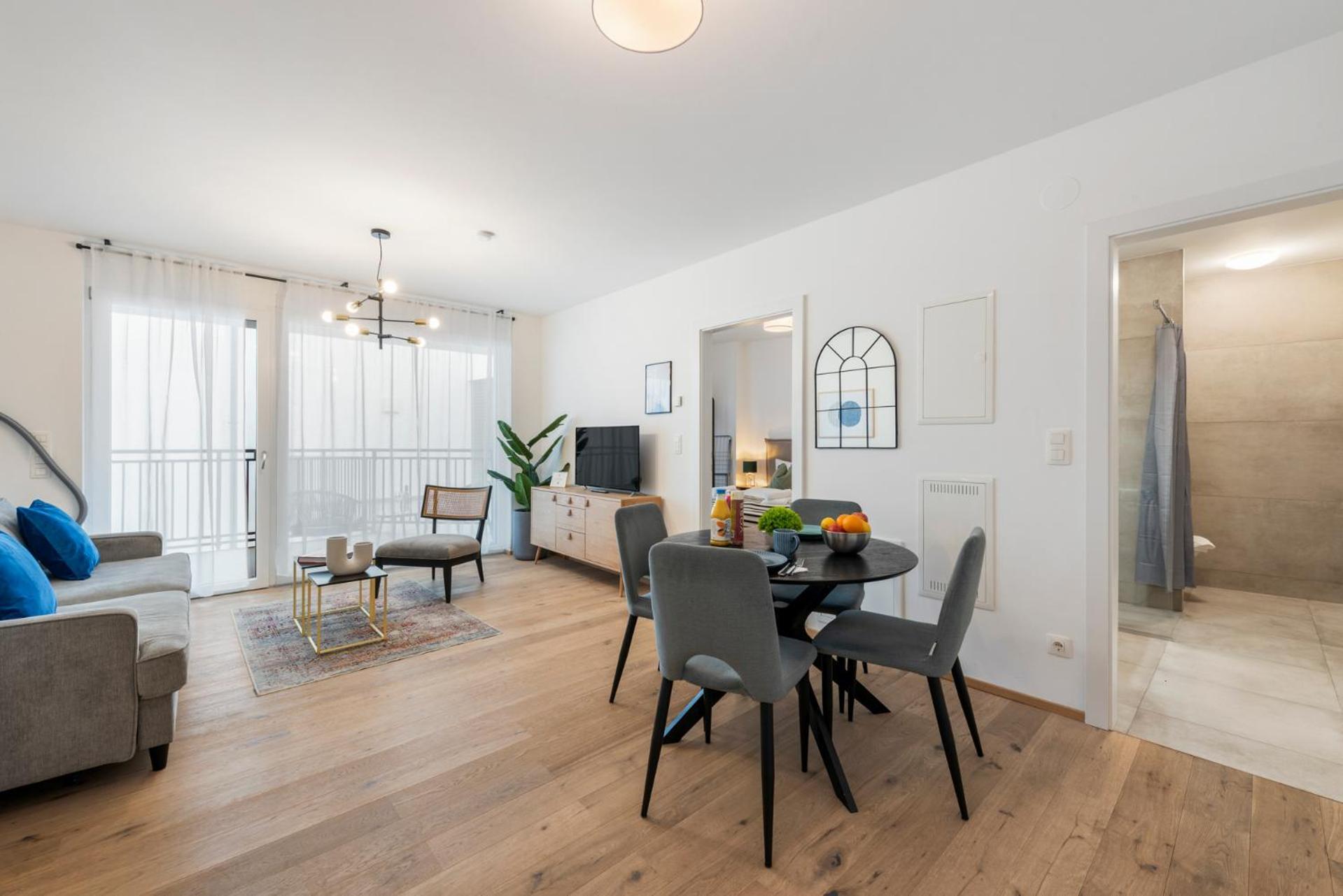 Superior One-Bedroom Apartment Balcony
